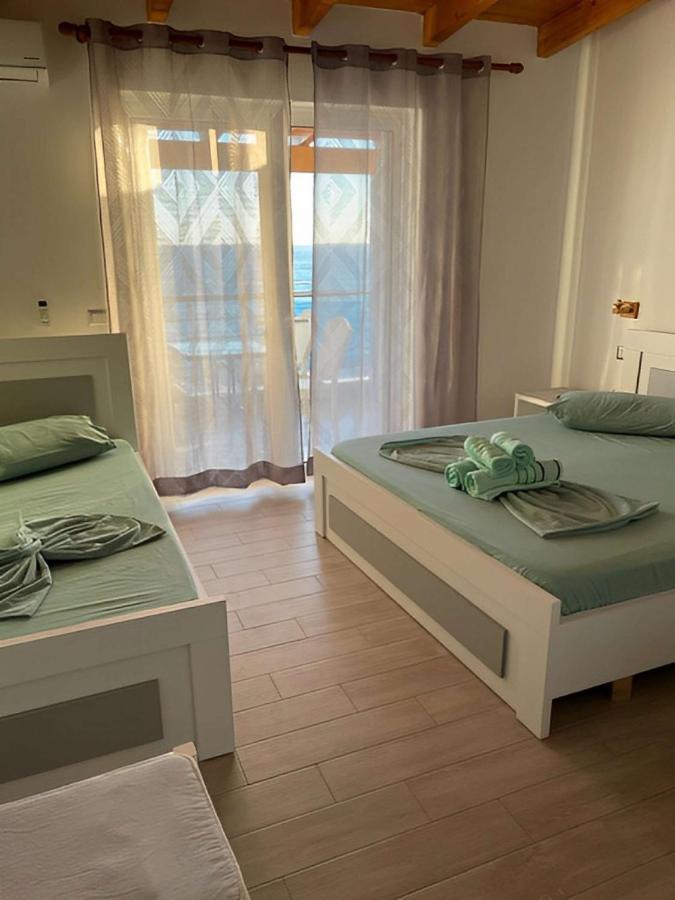 Wave N' Sea Apartments Himarë Dış mekan fotoğraf