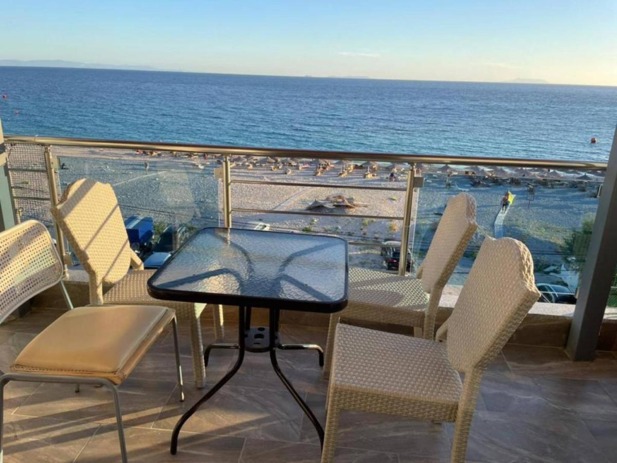 Wave N' Sea Apartments Himarë Dış mekan fotoğraf