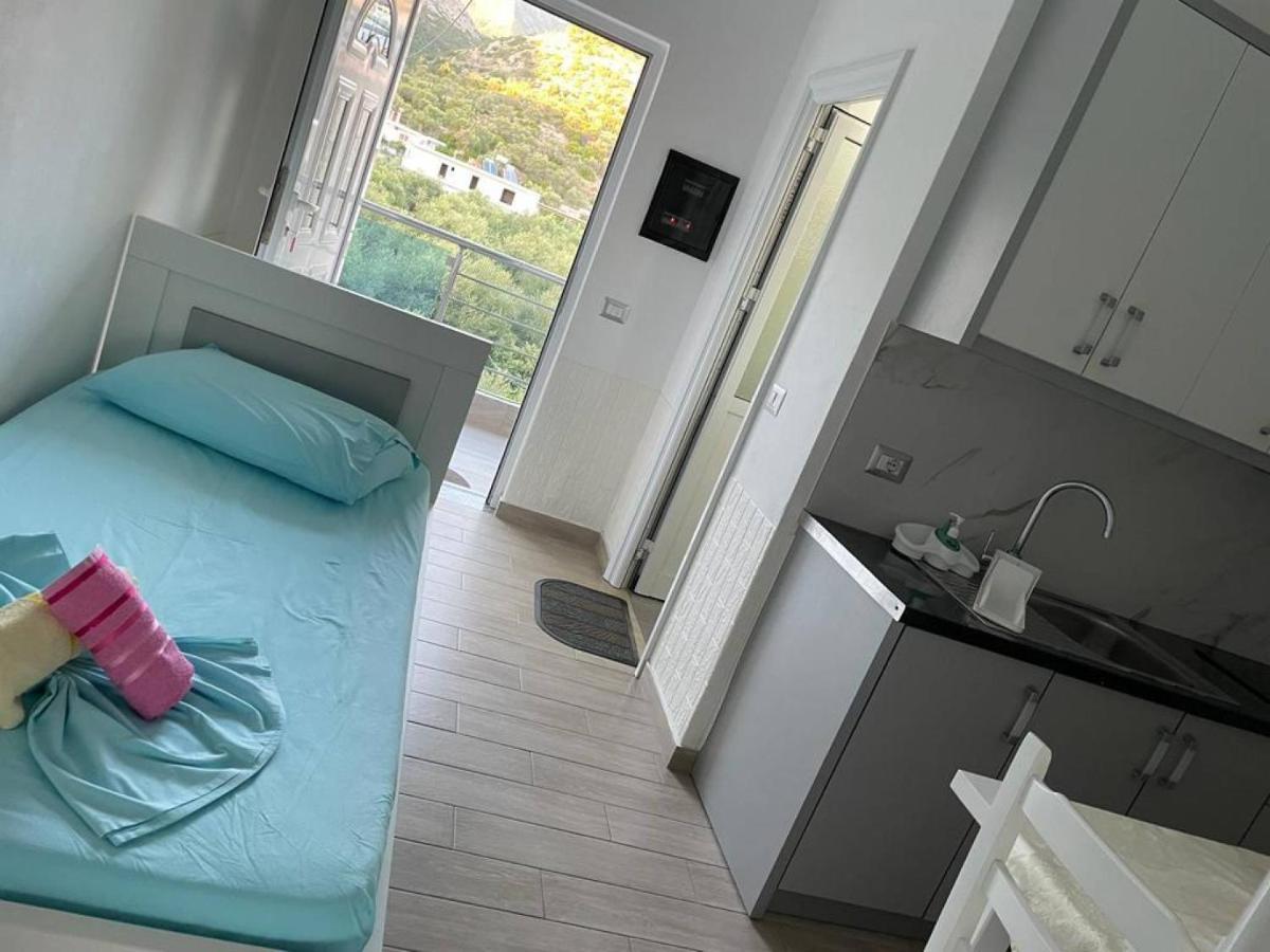 Wave N' Sea Apartments Himarë Dış mekan fotoğraf