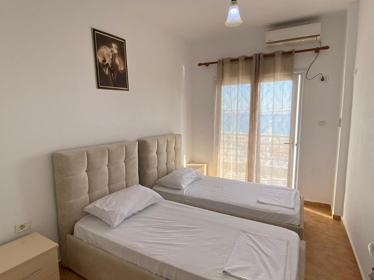 Wave N' Sea Apartments Himarë Dış mekan fotoğraf