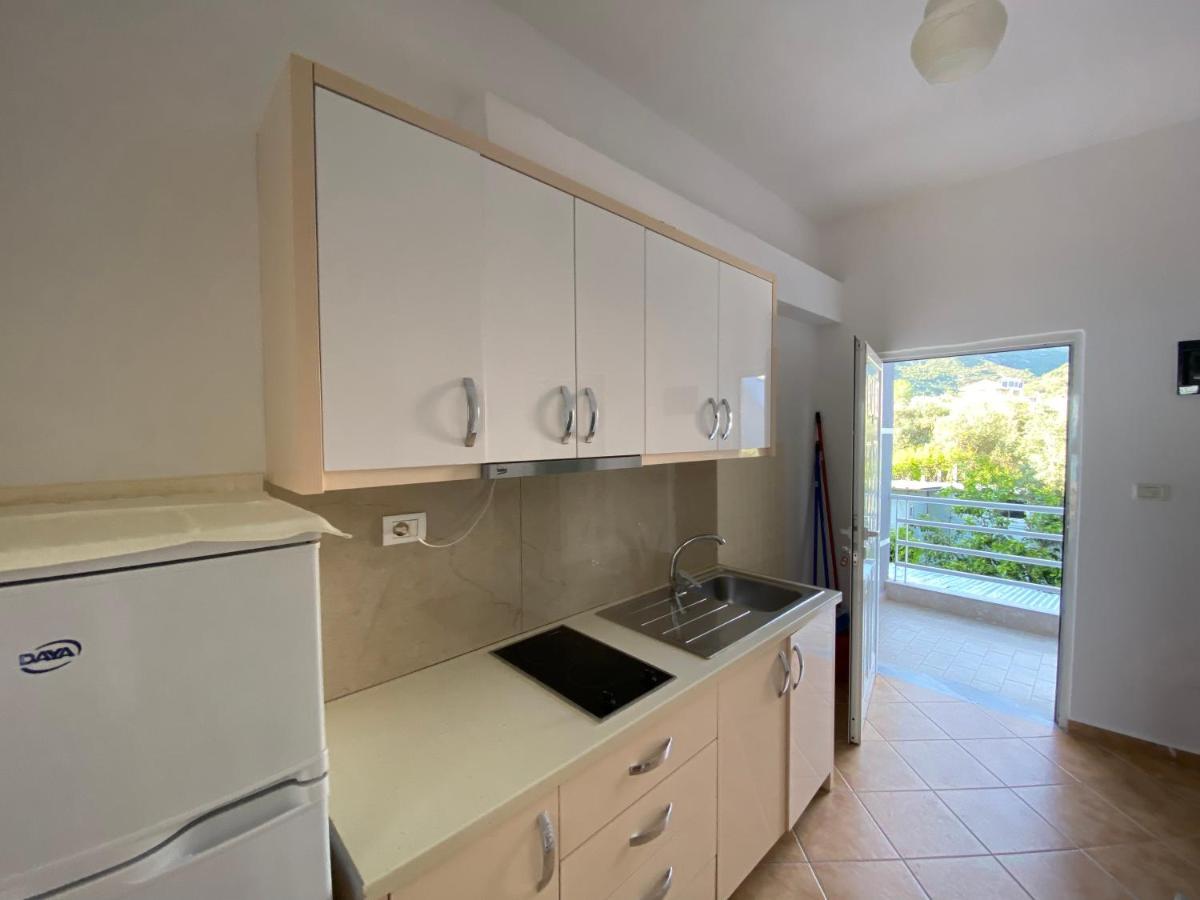 Wave N' Sea Apartments Himarë Dış mekan fotoğraf