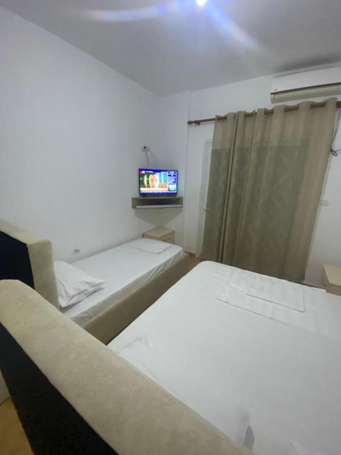 Wave N' Sea Apartments Himarë Dış mekan fotoğraf