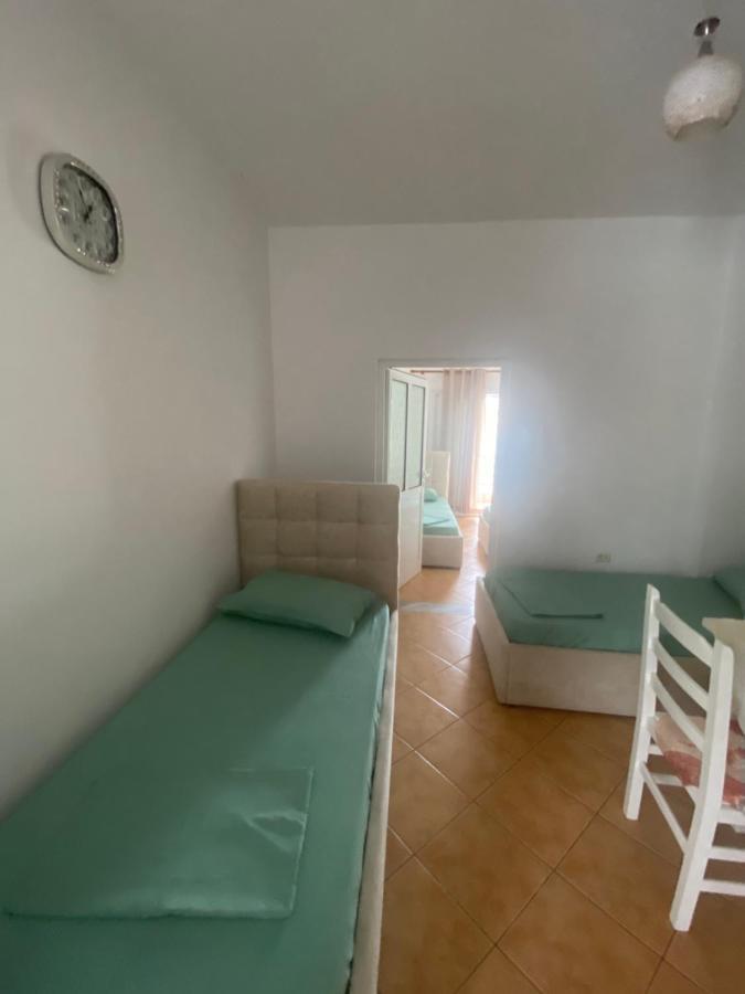 Wave N' Sea Apartments Himarë Dış mekan fotoğraf